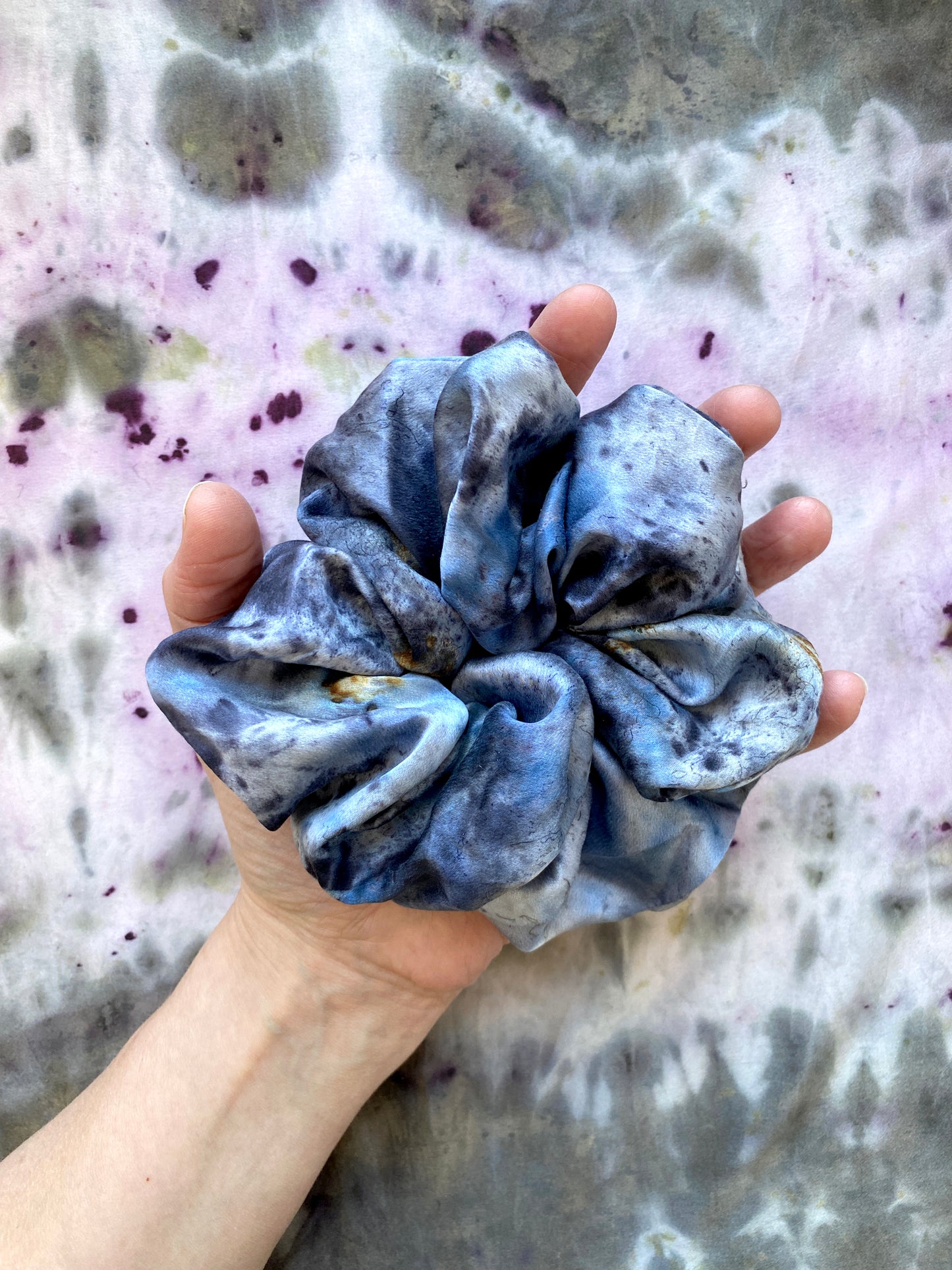 DECAY SCRUNCHIE #24
