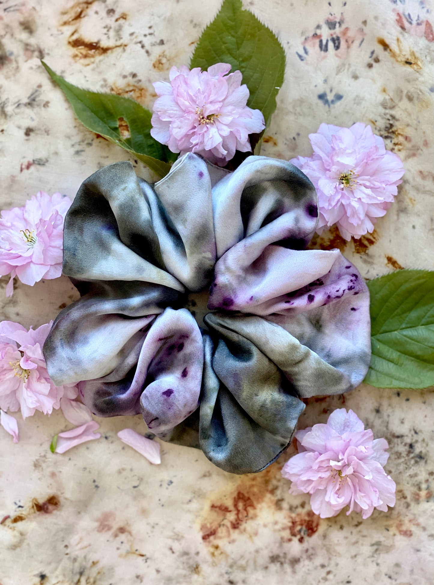 DECAY SCRUNCHIE #23